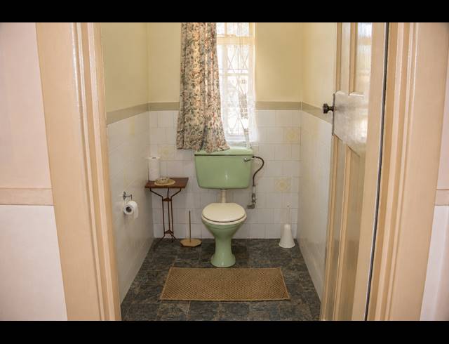 4 BEDROOM FREEHOLD FOR SALE IN STRUISBULT